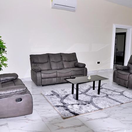 Queens Place Hotell Accra Eksteriør bilde