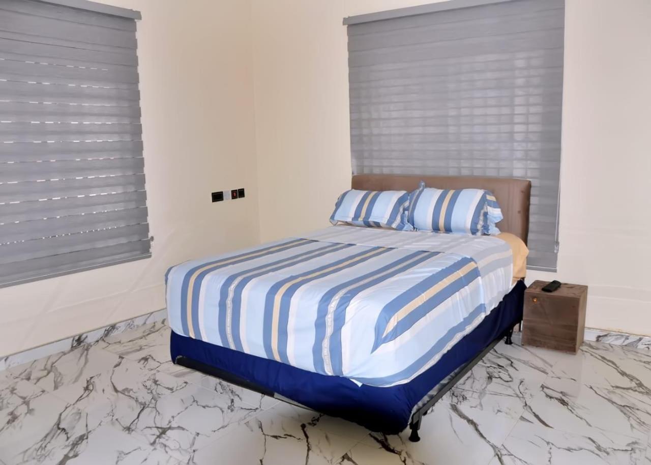 Queens Place Hotell Accra Eksteriør bilde