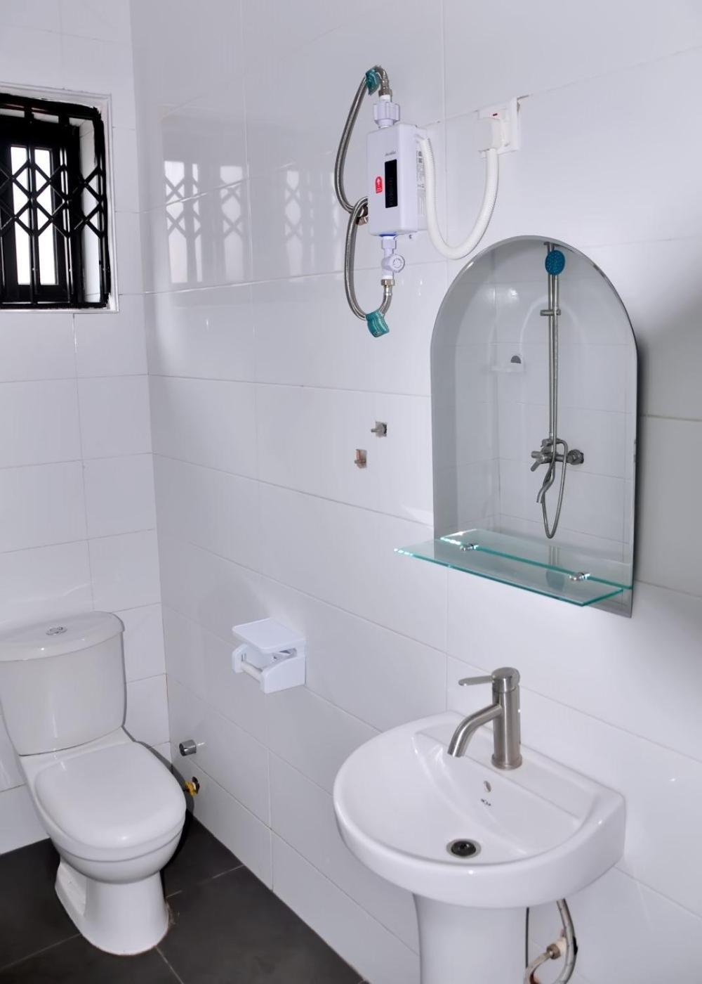 Queens Place Hotell Accra Eksteriør bilde