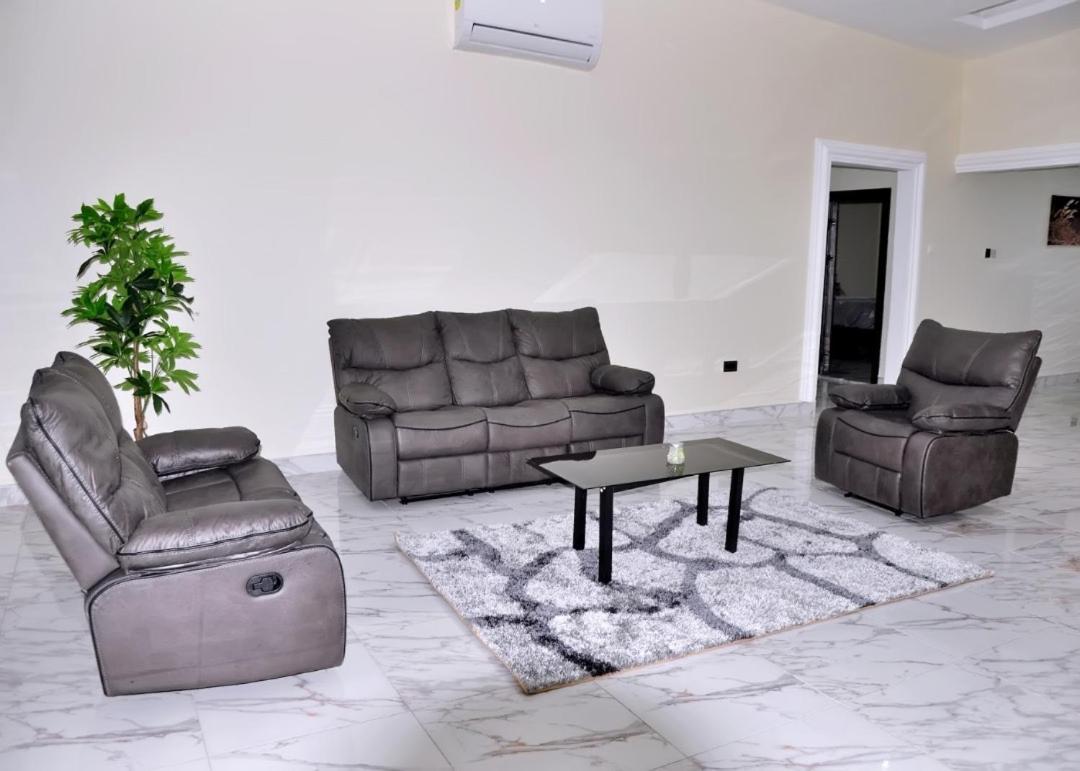Queens Place Hotell Accra Eksteriør bilde