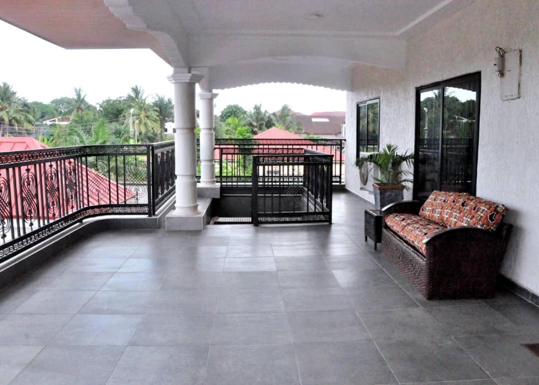 Queens Place Hotell Accra Eksteriør bilde